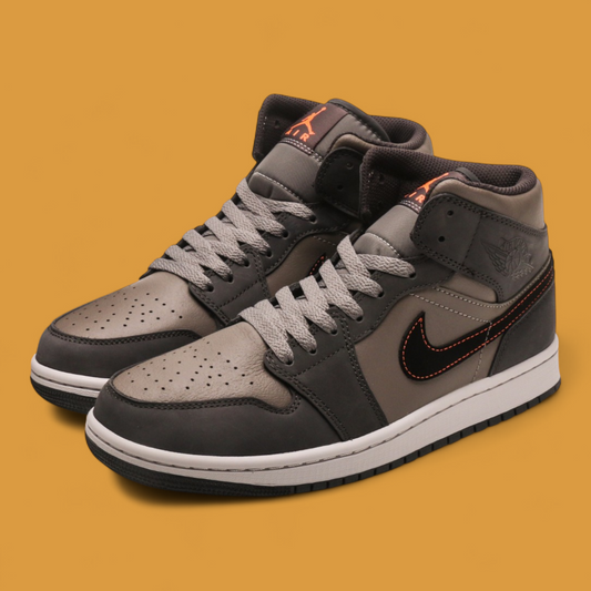 Jordan 1 Mid SE Night Stadium