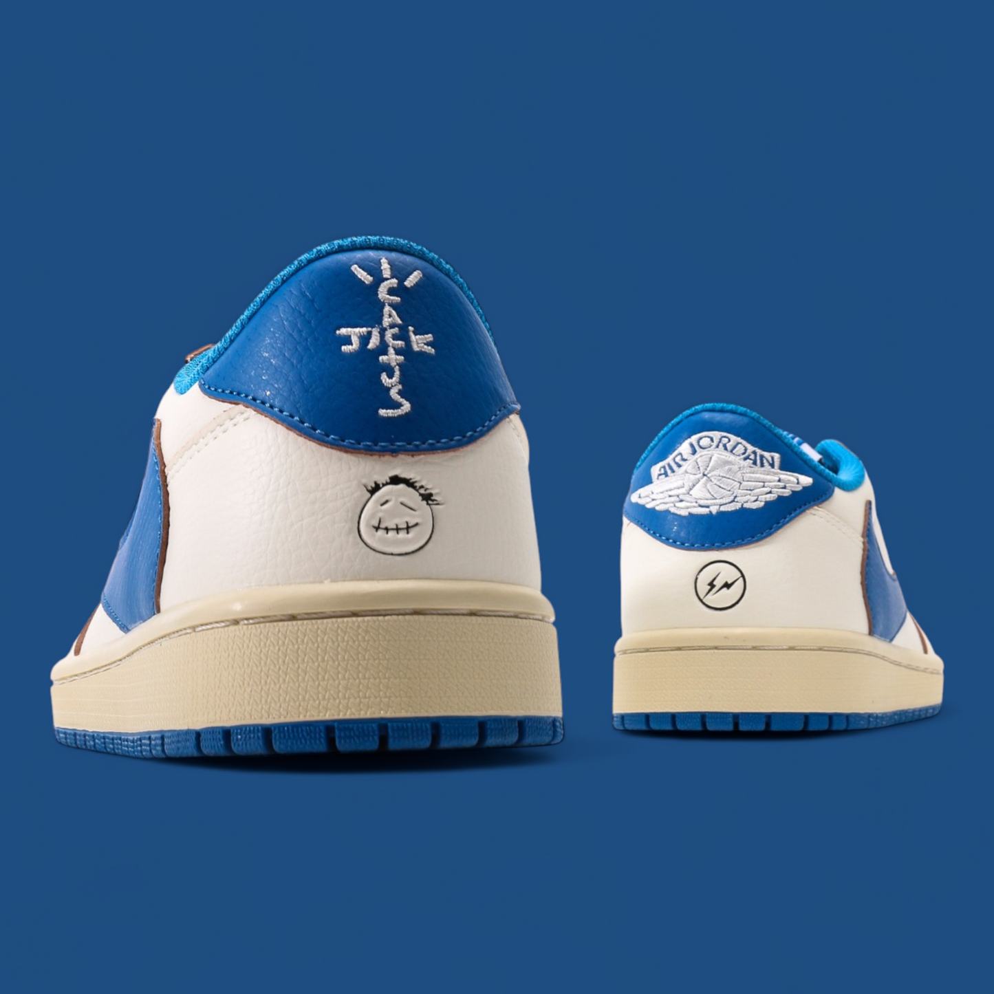 Jordan 1 Retro Low OG SP Fragment x Travis Scott Sail