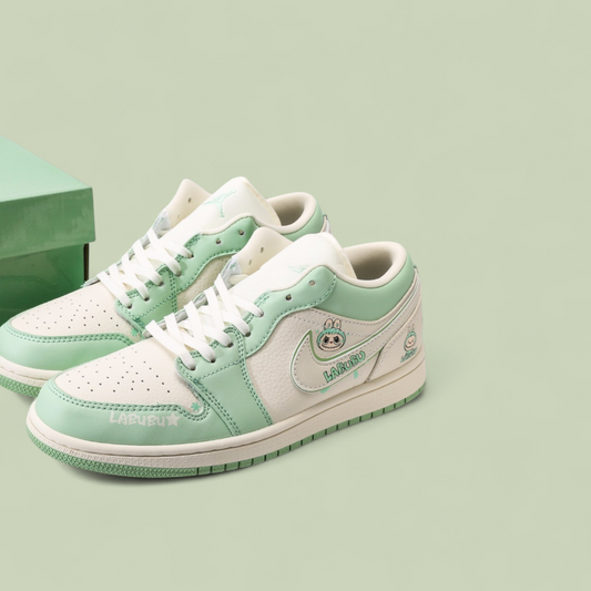 Air Jordan 1 Low GS "White/University Green "