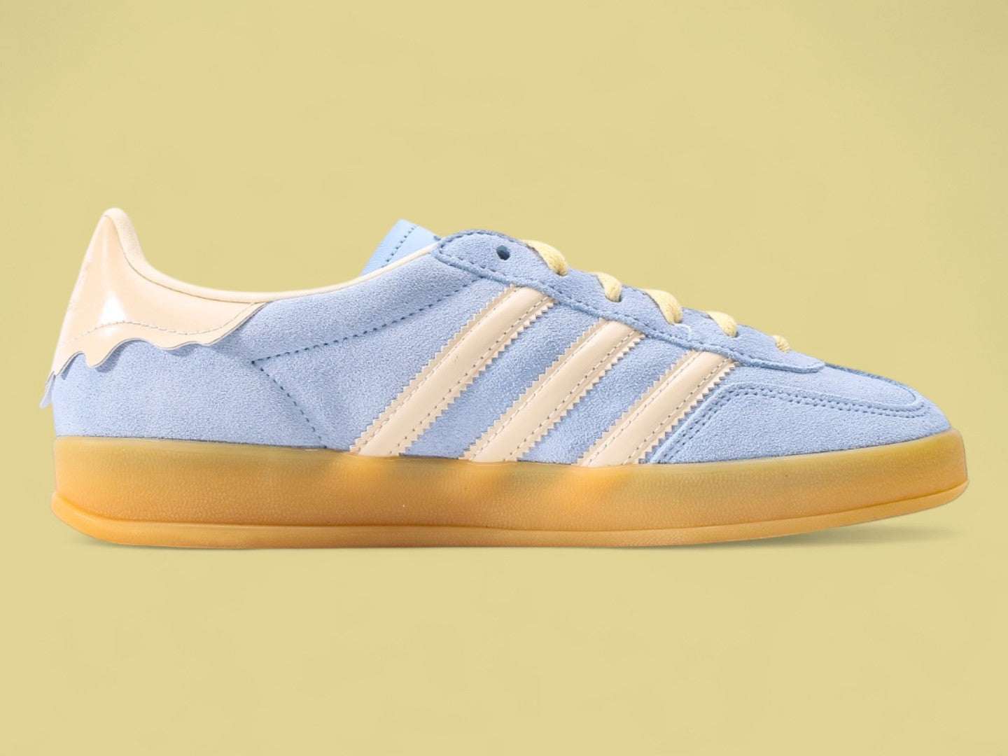 Gazelle Indoor 'Light Blue Yellow Gum'