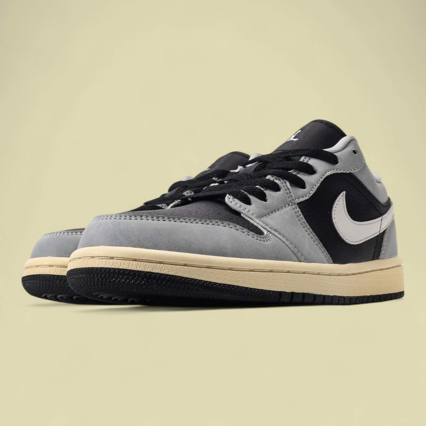 Jordan 1 Low Light Smoke Grey Off Noir