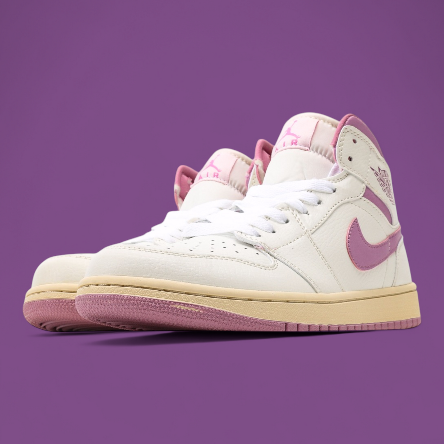 Wmns Air Jordan 1 Mid 'Strawberries & Cream'