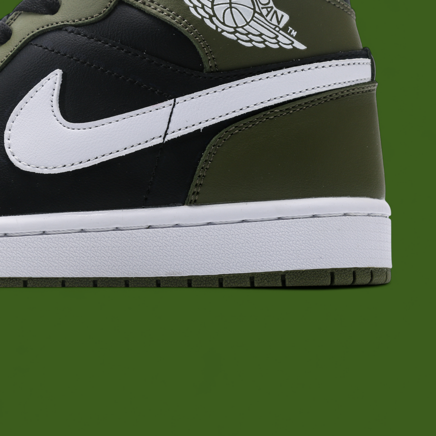 Jordan 1 Mid 'Black/Medium Olive/Sai
