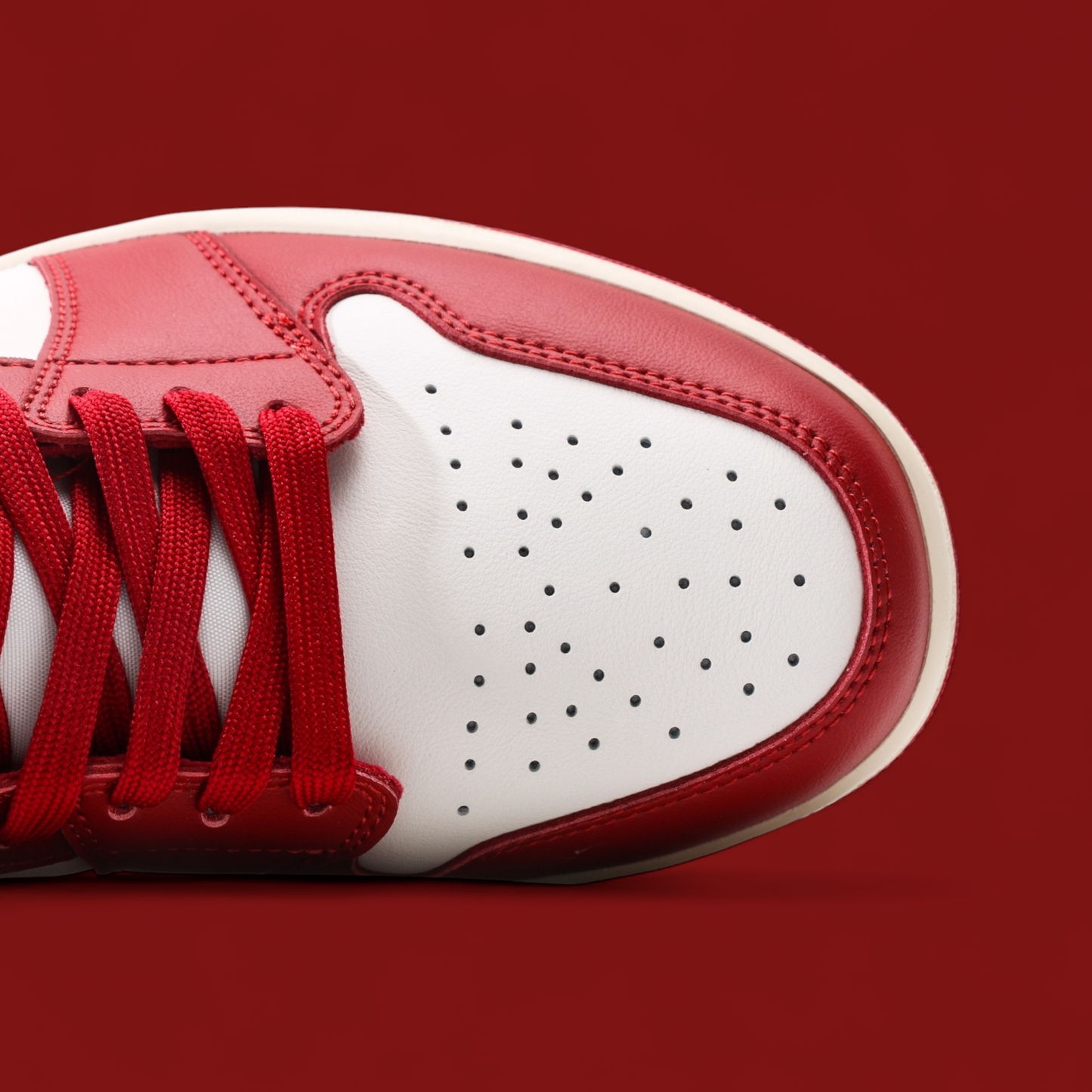 Jordan Air Jordan 1 Mid SE Sneakers | Red
