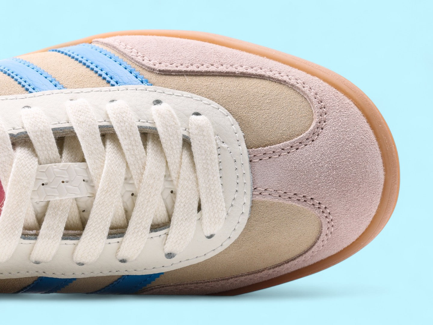 Gazelle Indoor Sand Strata Pulse