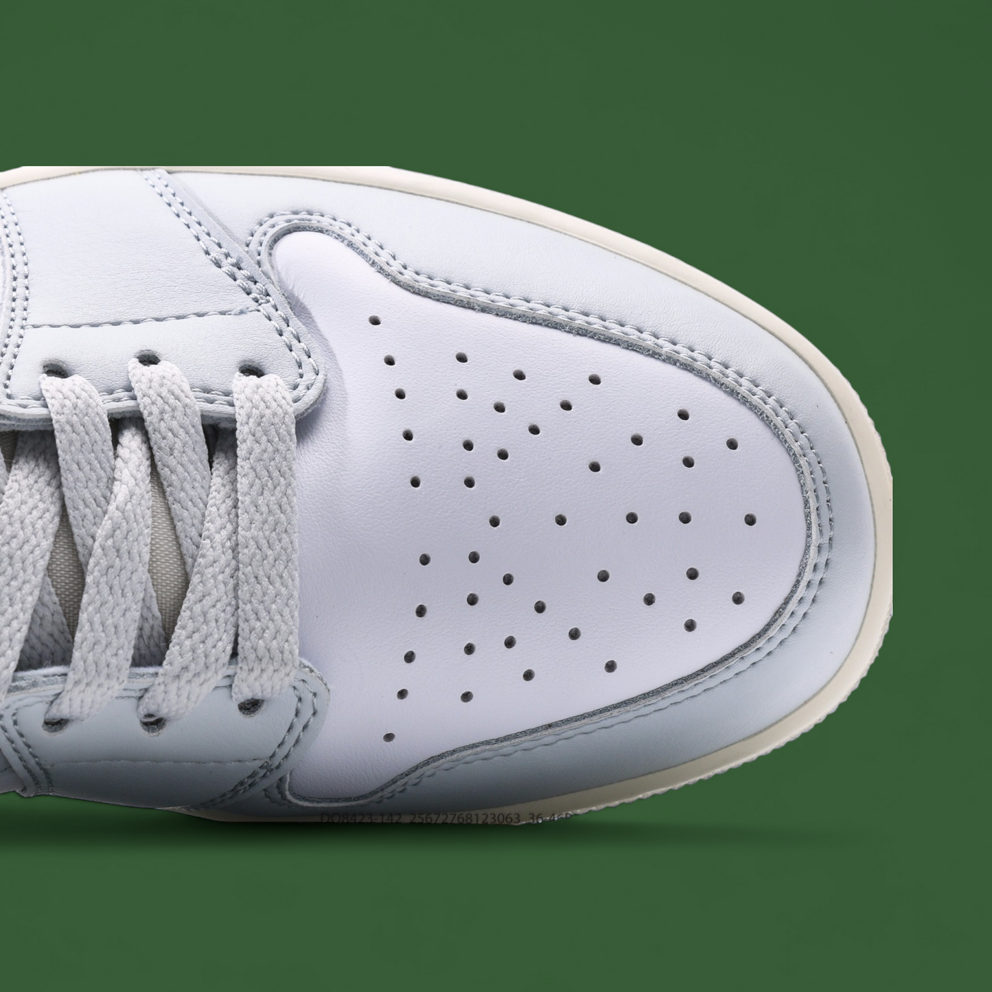 Air Jordan 1 Mid 'Summit White Lucky Green'