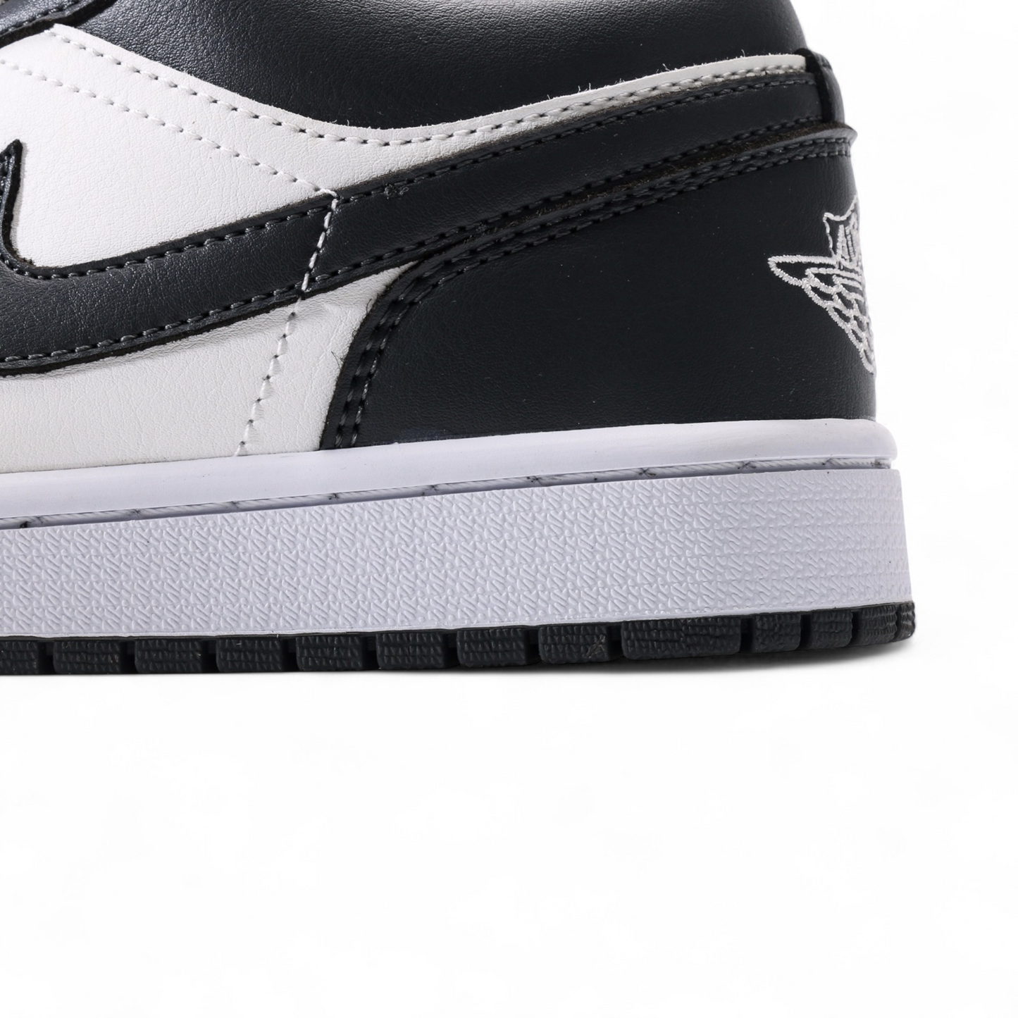 Air Jordan 1 Low - White/Black