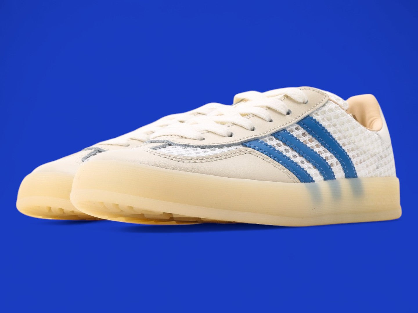 ADIDAS Gazelle 'Off White Focus Blue' -