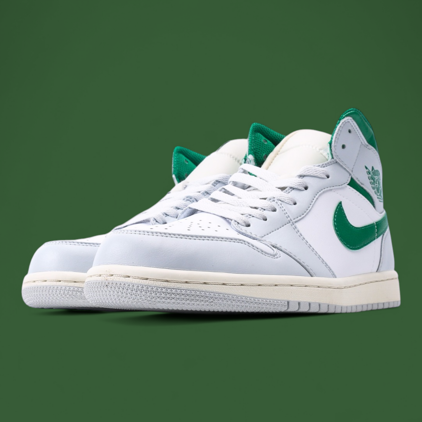 Air Jordan 1 Mid 'Summit White Lucky Green'