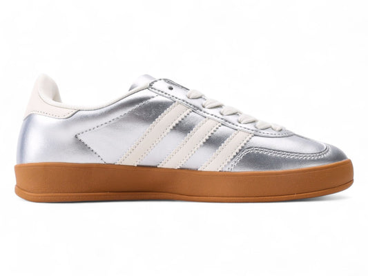 Adidas gazelle metallic silver