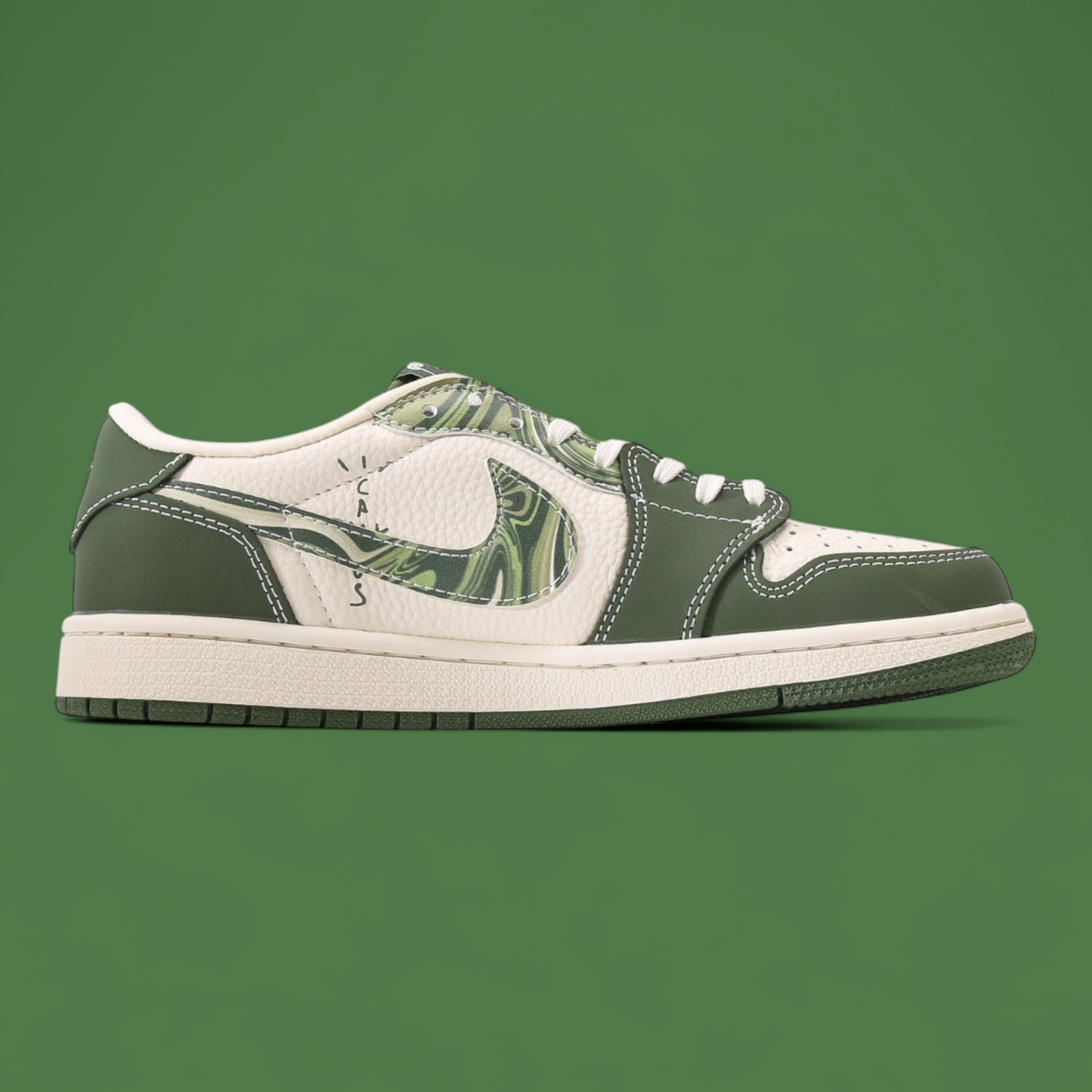 JR1 low Travis x  Gucci