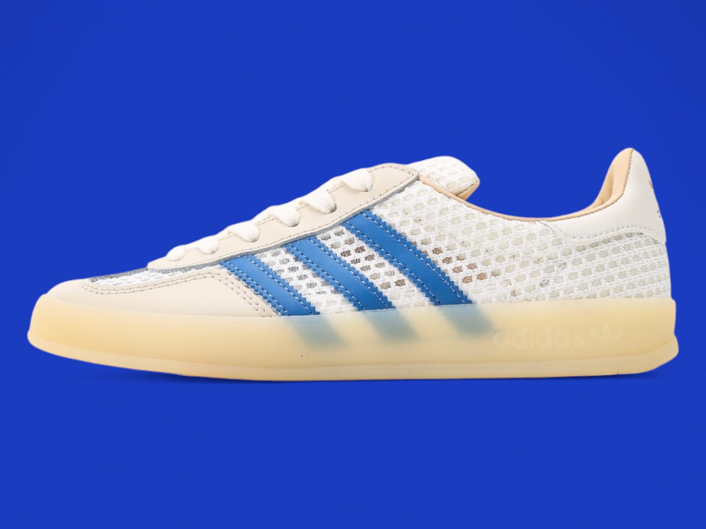 ADIDAS Gazelle 'Off White Focus Blue' -