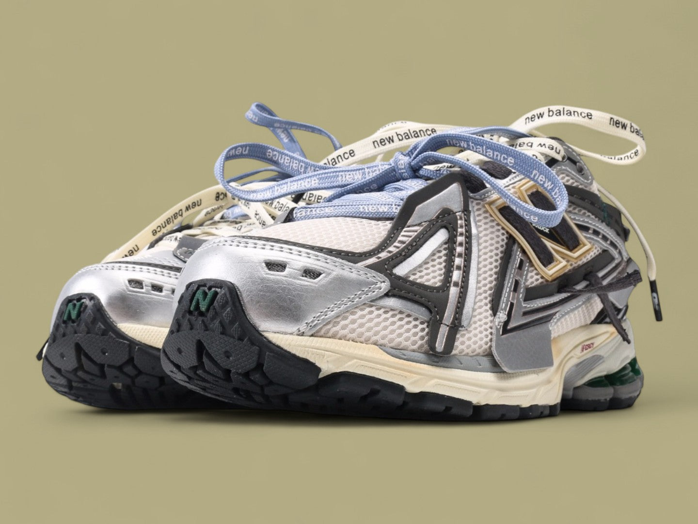 New Balance 1906A "Silver Gold Metallic"